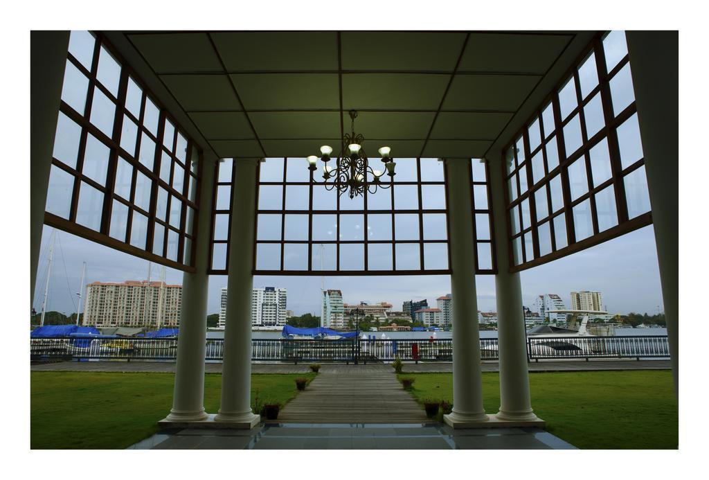 Bolgatty Palace & Island Resort Kochi Exterior photo