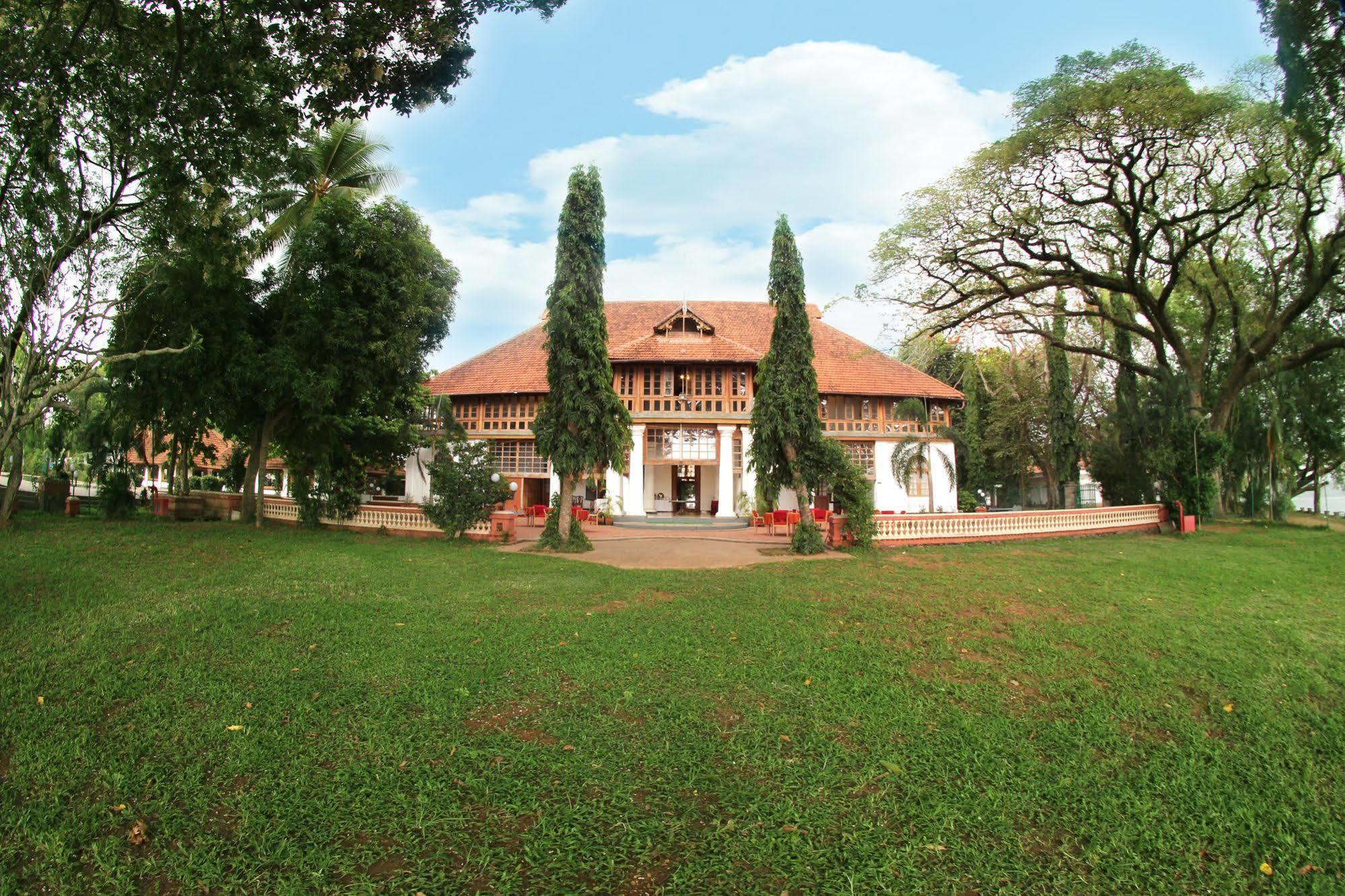 Bolgatty Palace & Island Resort Kochi Exterior photo